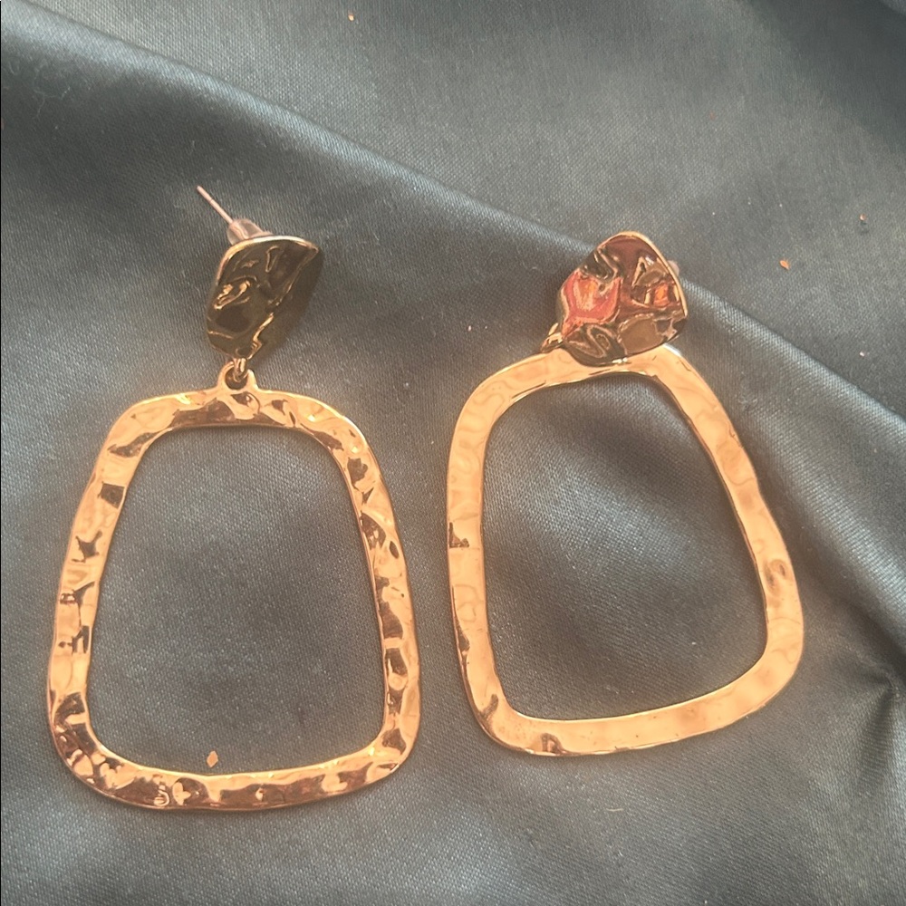 Gold Hammered Open-Frame Drop Earrings - Women Jewelry